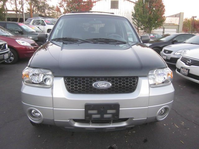 Ford Escape 2006 photo 2