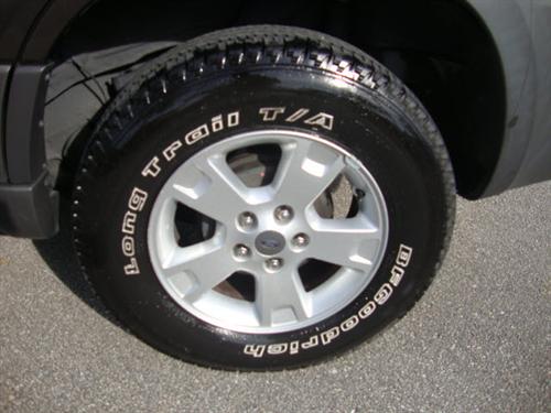 Ford Escape 2006 photo 2