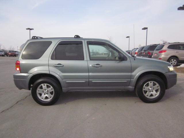 Ford Escape 2006 photo 1