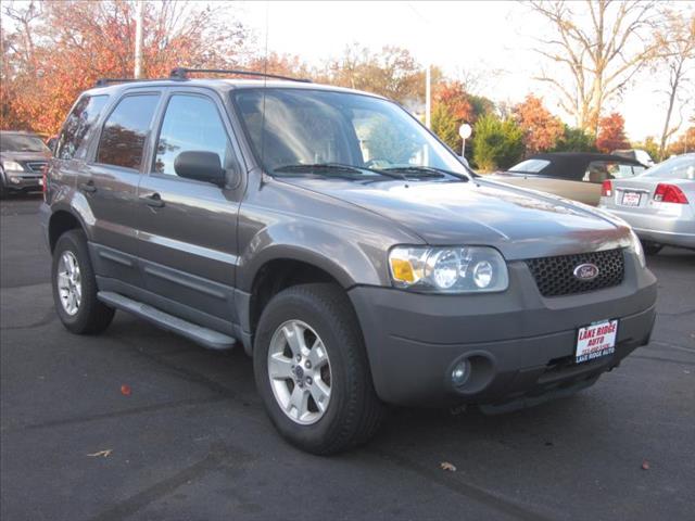 Ford Escape 2006 photo 2