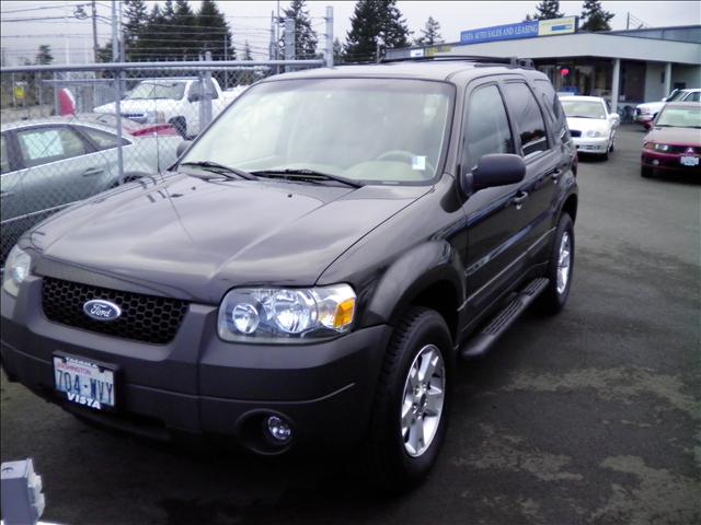 Ford Escape ESi Sport Utility