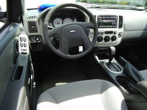 Ford Escape 2006 photo 1