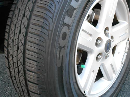 Ford Escape 2006 photo 1