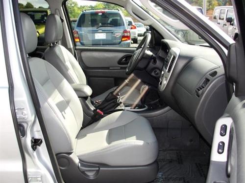 Ford Escape 2006 photo 1