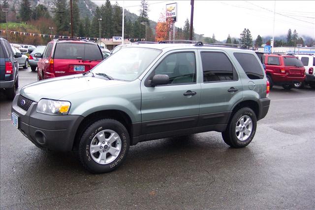 Ford Escape 2006 photo 2