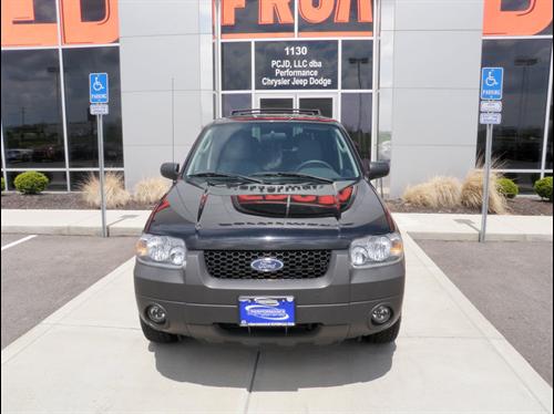 Ford Escape 2006 photo 2