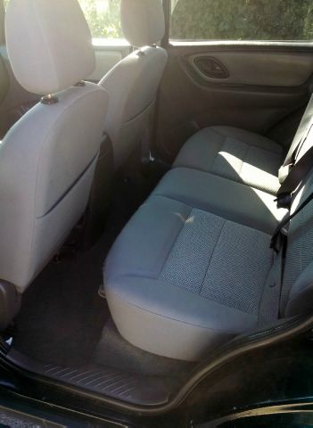 Ford Escape 2006 photo 2