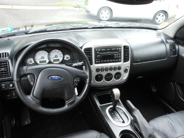 Ford Escape 2006 photo 3