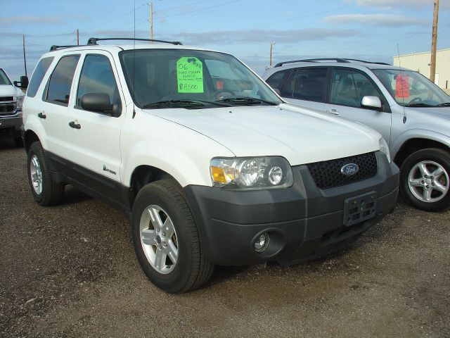 Ford Escape 2006 photo 2