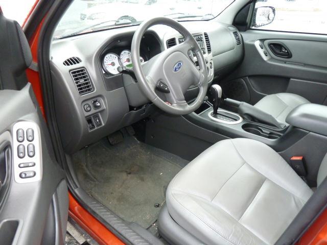 Ford Escape 2006 photo 2
