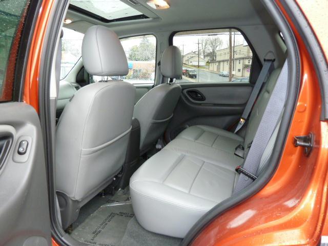Ford Escape 2006 photo 3