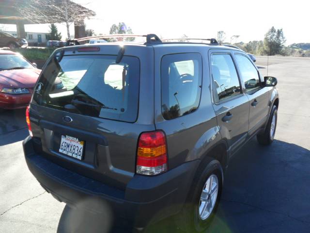 Ford Escape 2006 photo 1