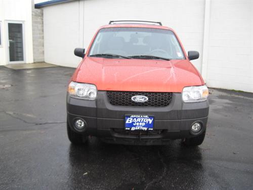 Ford Escape 2006 photo 2