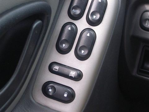 Ford Escape 2006 photo 2