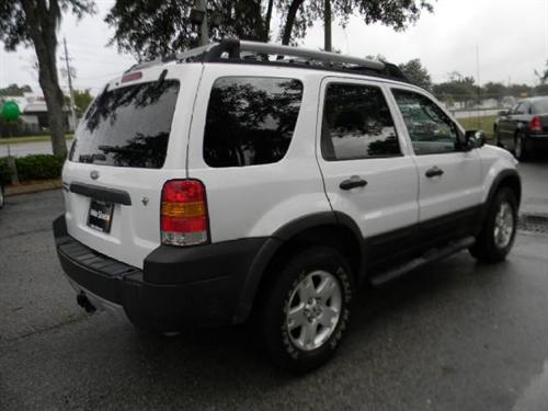 Ford Escape 2006 photo 2