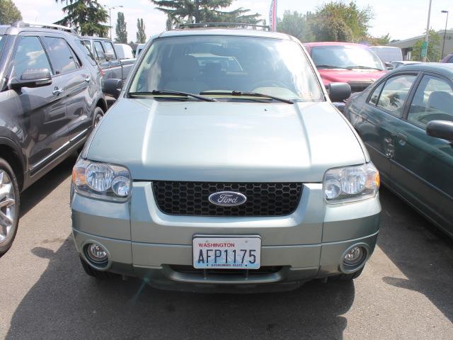 Ford Escape 2006 photo 2