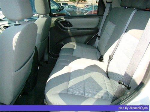 Ford Escape 2006 photo 1