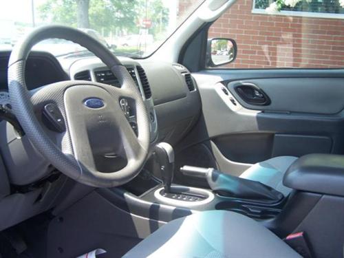 Ford Escape 2006 photo 3