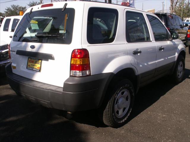Ford Escape 2006 photo 1