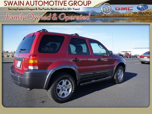 Ford Escape 2006 photo 2
