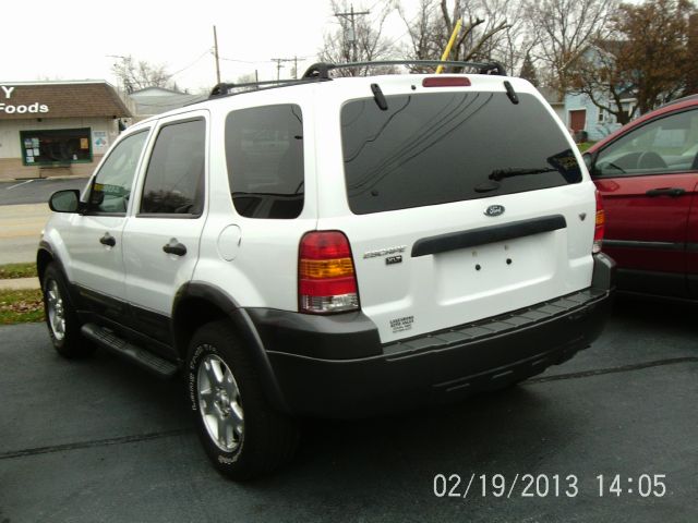 Ford Escape 2006 photo 2