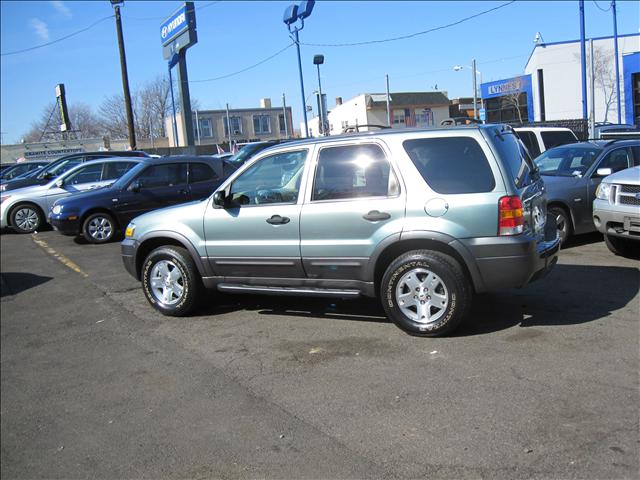 Ford Escape ESi Sport Utility