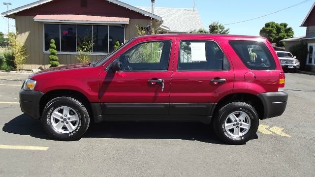 Ford Escape 2006 photo 2