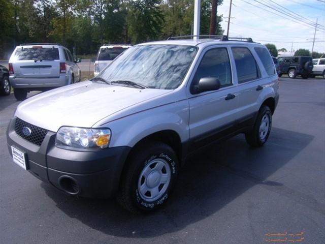 Ford Escape 2006 photo 2