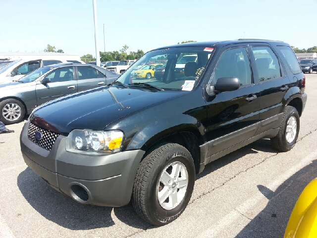 Ford Escape 2006 photo 2