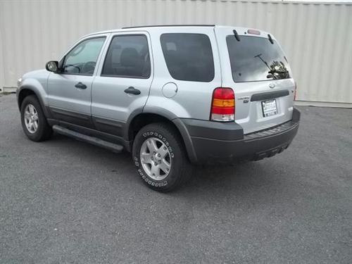 Ford Escape 2006 photo 2