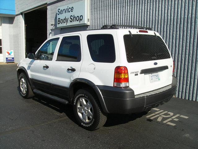 Ford Escape 2006 photo 2