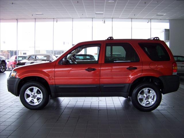 Ford Escape 2006 photo 2
