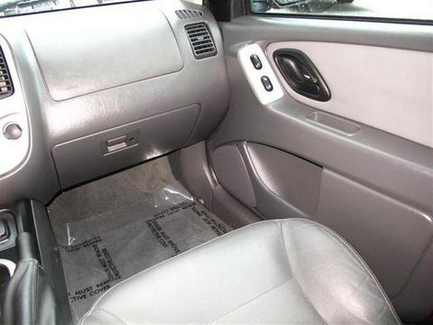 Ford Escape 2006 photo 1