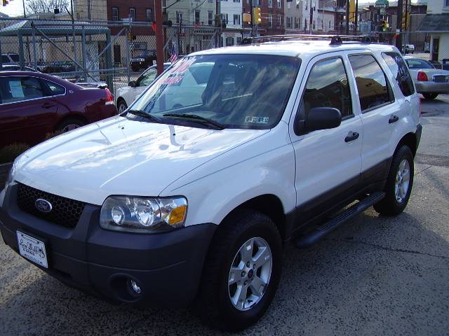 Ford Escape 2006 photo 1