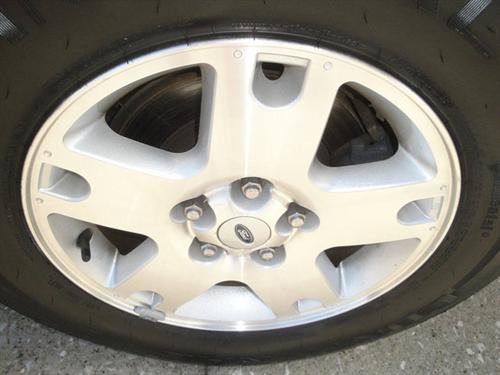 Ford Escape 2006 photo 2