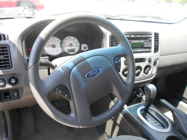 Ford Escape 2007 photo 3
