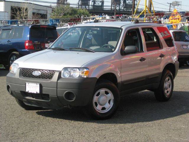Ford Escape XLS Sport Utility