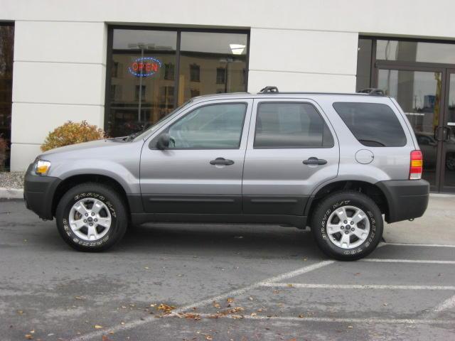 Ford Escape 2007 photo 2