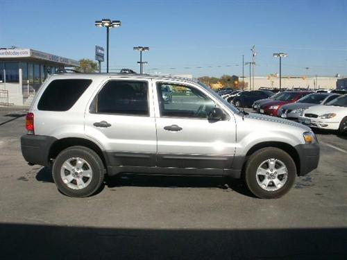 Ford Escape 2007 photo 2