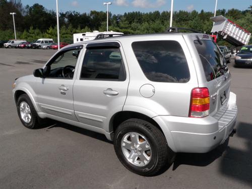 Ford Escape 2007 photo 2