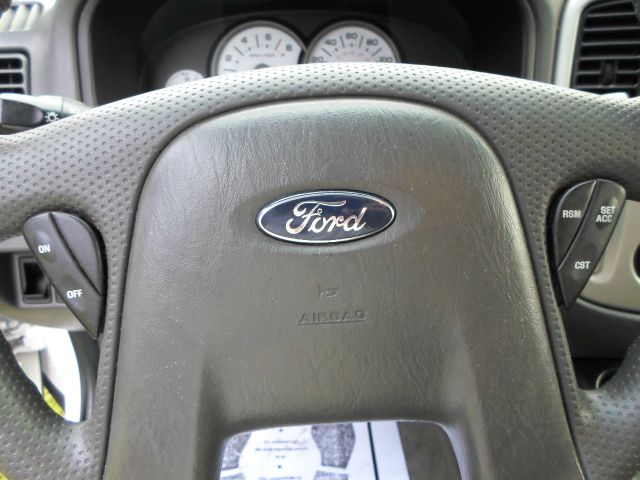 Ford Escape 2007 photo 11