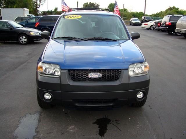 Ford Escape ESi Sport Utility