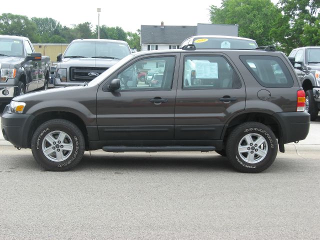 Ford Escape 2007 photo 2