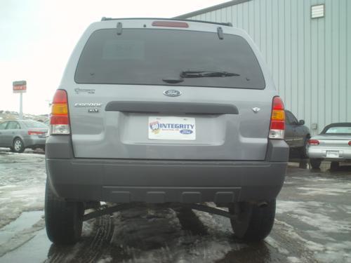 Ford Escape 2007 photo 2
