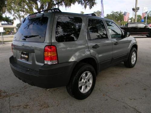 Ford Escape 2007 photo 2