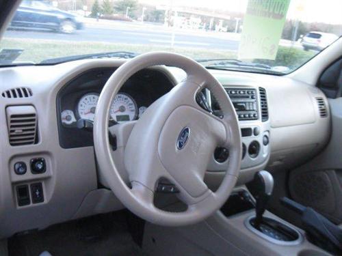 Ford Escape 2007 photo 1