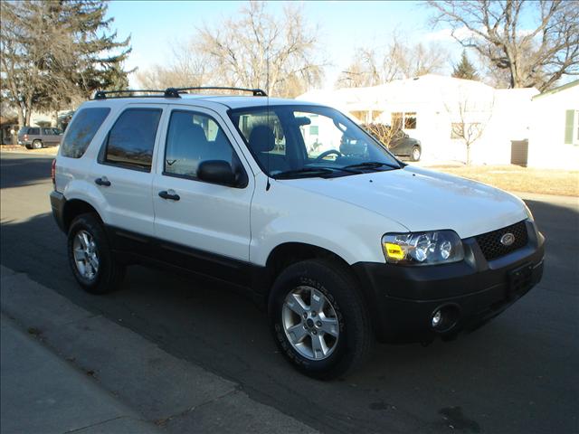 Ford Escape ESi Sport Utility