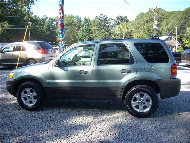 Ford Escape ESi Sport Utility