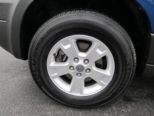 Ford Escape 2007 photo 2