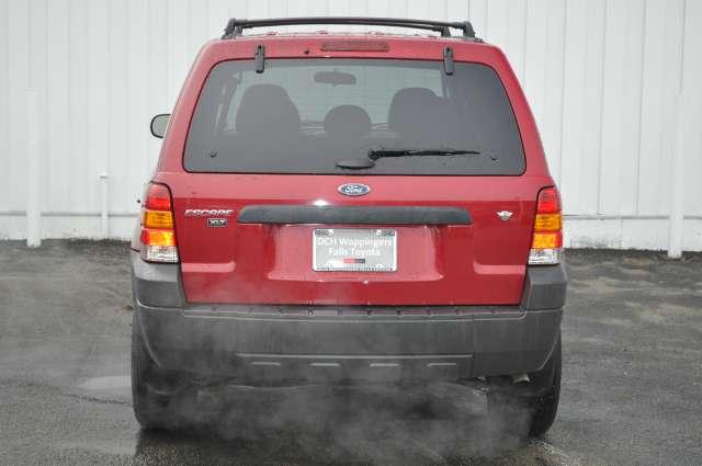 Ford Escape 2007 photo 3